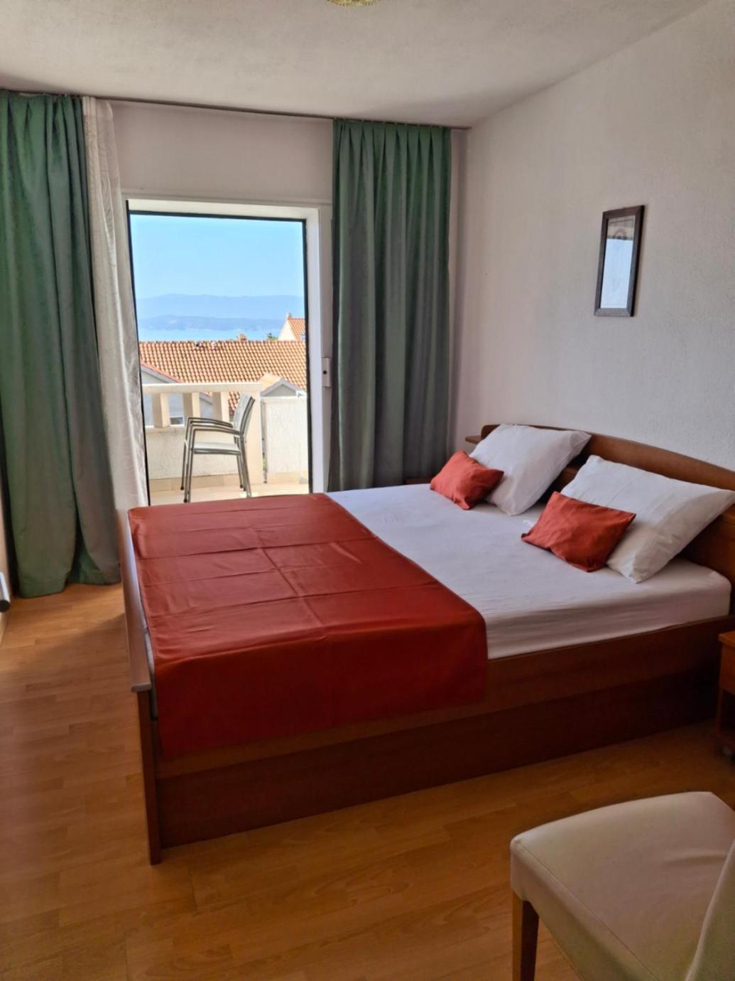 Apartment Irena Μπολ Εξωτερικό φωτογραφία