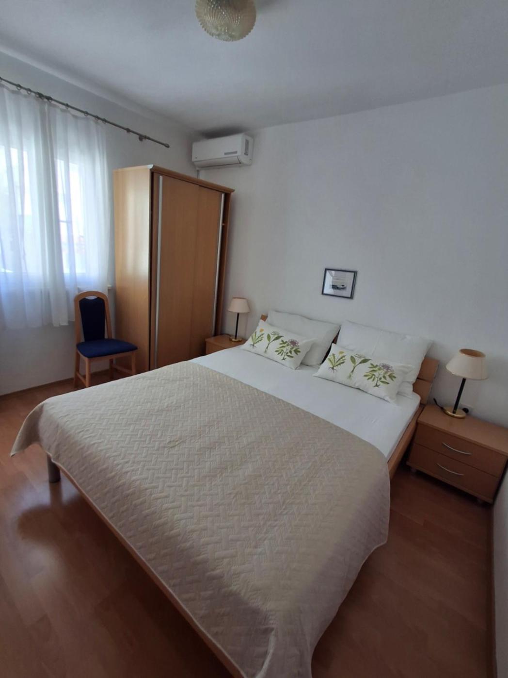 Apartment Irena Μπολ Εξωτερικό φωτογραφία